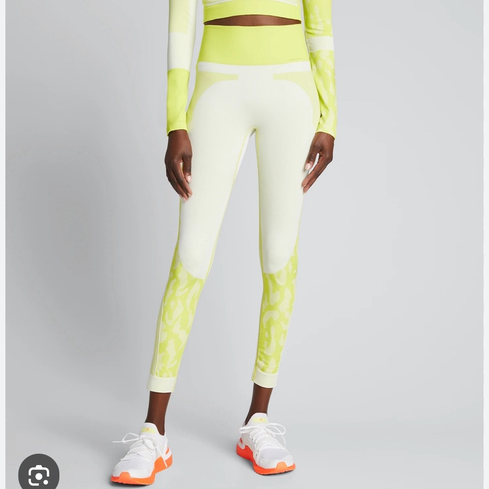 adidas by Stella McCartney
High-Rise Printed Ankle Leggings